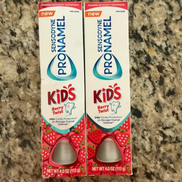 NWT Sensodyne Pronamel Kids Toothpaste Berry Twist Flavor - Picture 1 of 5